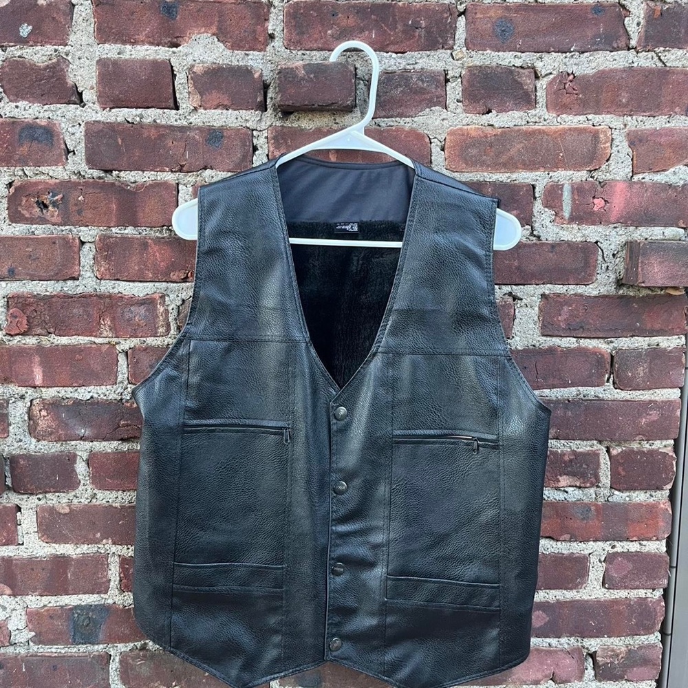 Men's Black Leather Vest